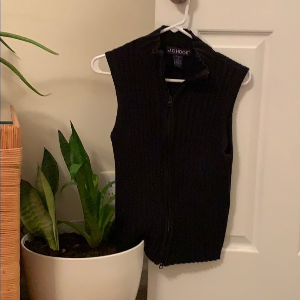 Black Cotton Zip-Up Vest